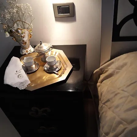 Palazzo Della Torre فندق مبيت وإفطار