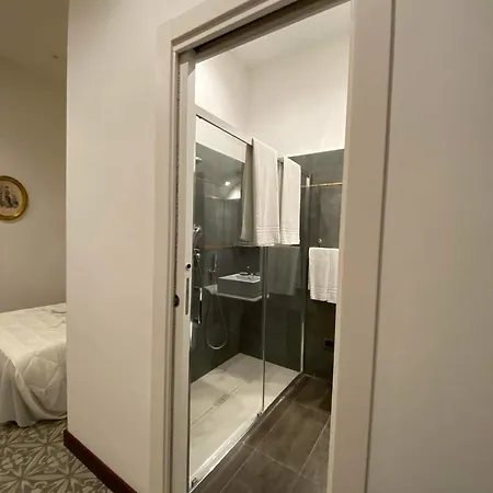 فندق مبيت وإفطار Palazzo Della Torre بيسْكيتْشّي