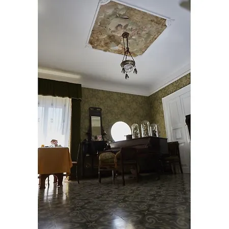 فندق مبيت وإفطار Palazzo Della Torre 4*