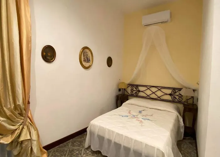 Couette-café Palazzo Della Torre 4*